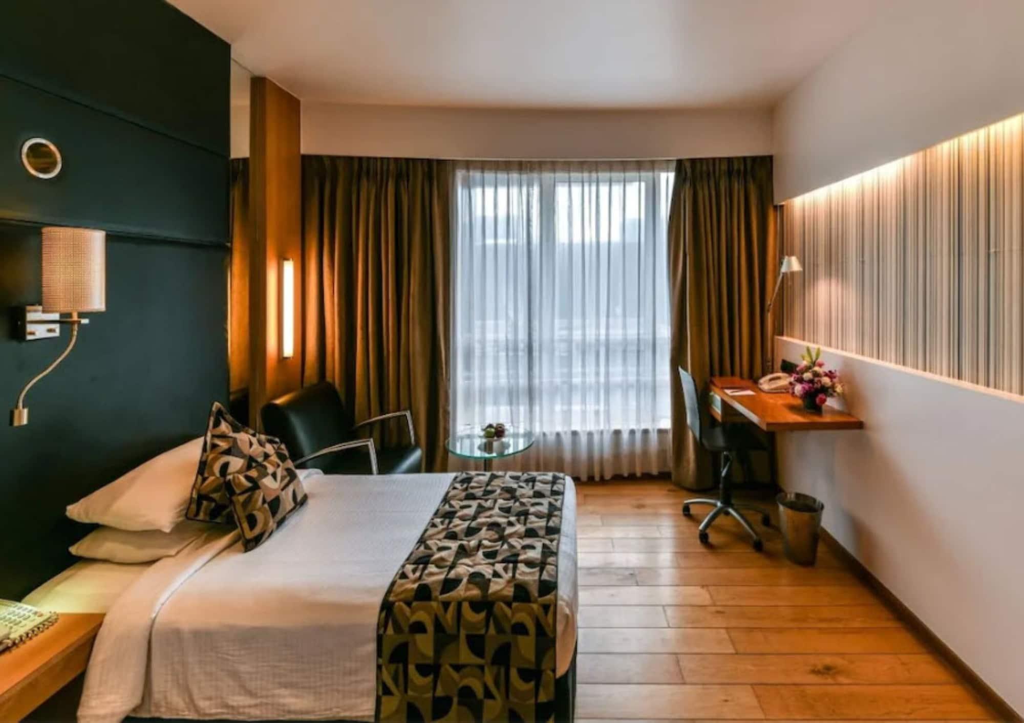 Hotel The Regale By Tunga à Bombay Extérieur photo