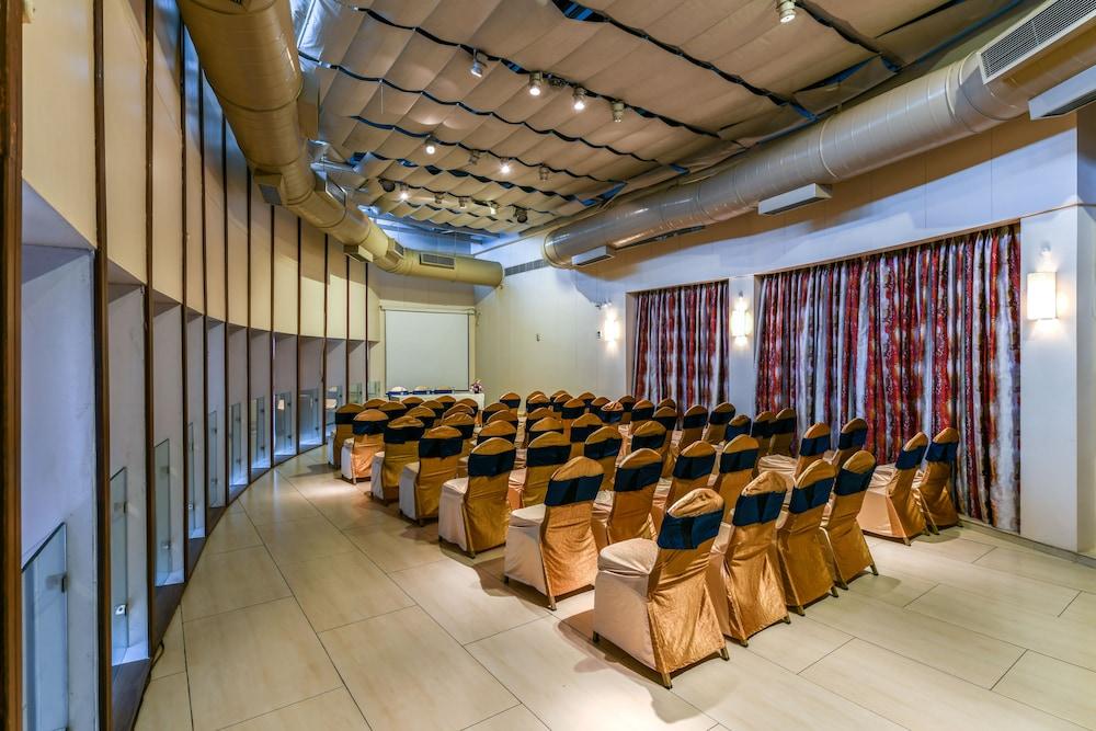 Hotel The Regale By Tunga à Bombay Extérieur photo