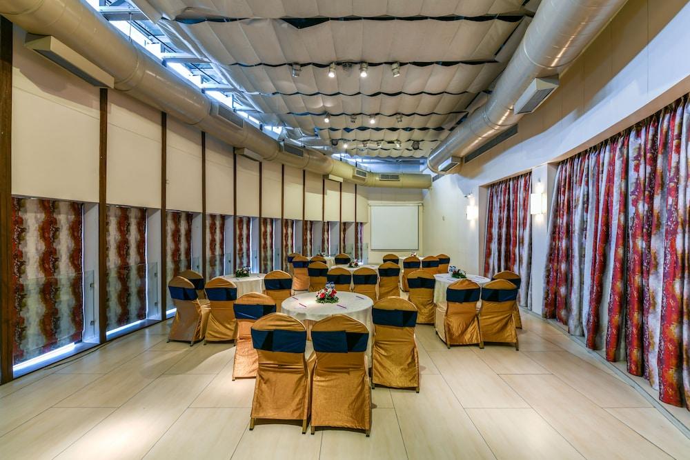 Hotel The Regale By Tunga à Bombay Extérieur photo