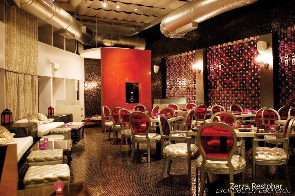 Hotel The Regale By Tunga à Bombay Restaurant photo